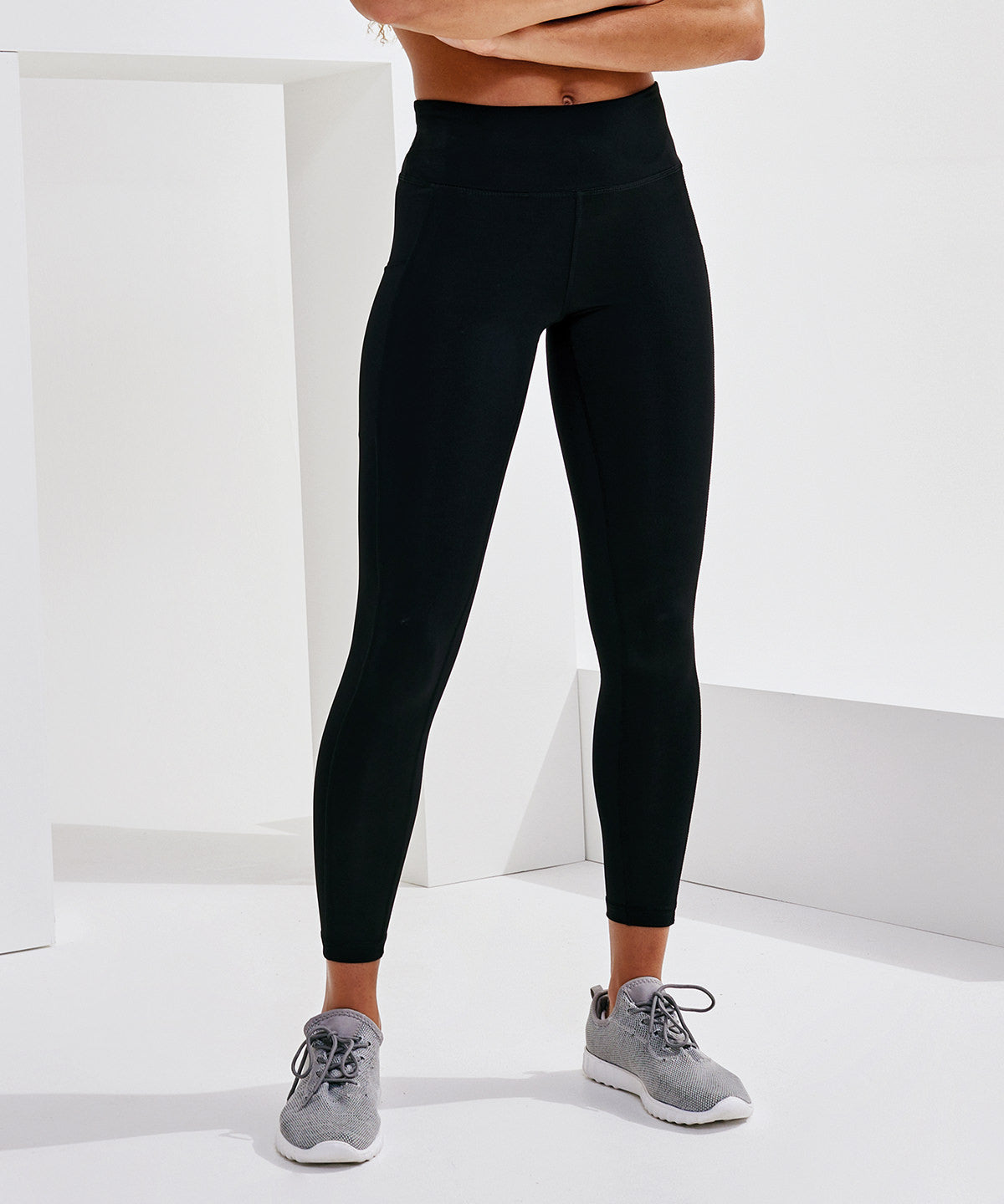 Women's TriDri® performance leggings with pockets