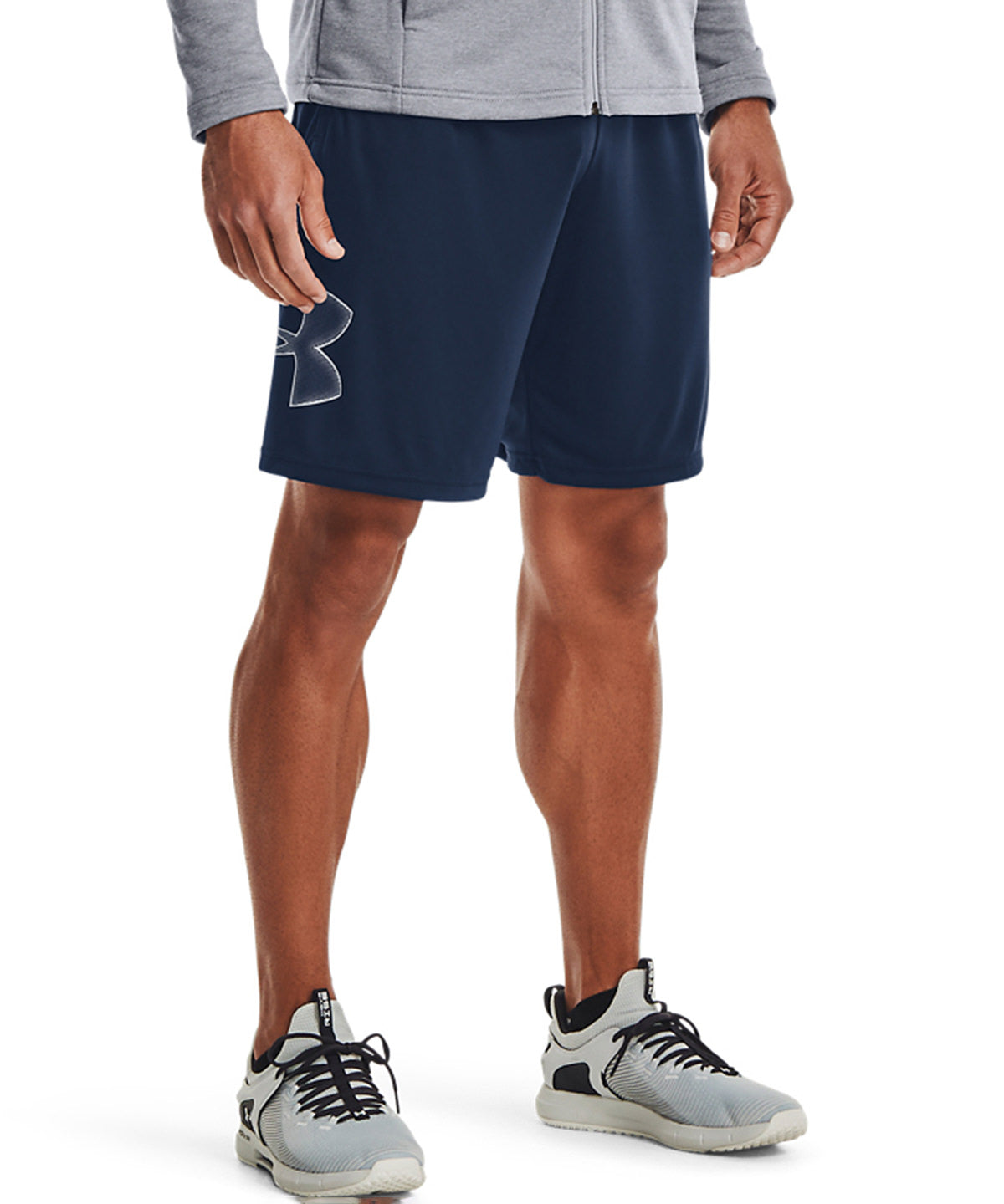 Tech' graphic shorts